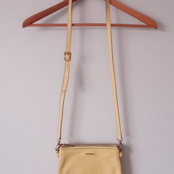 Fossil Buttery Yellow Leather Crossbody Bag - Picture 3 of 15